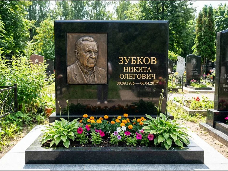 Памятник с барельефом — выполненная работа 19 в Краснодаре