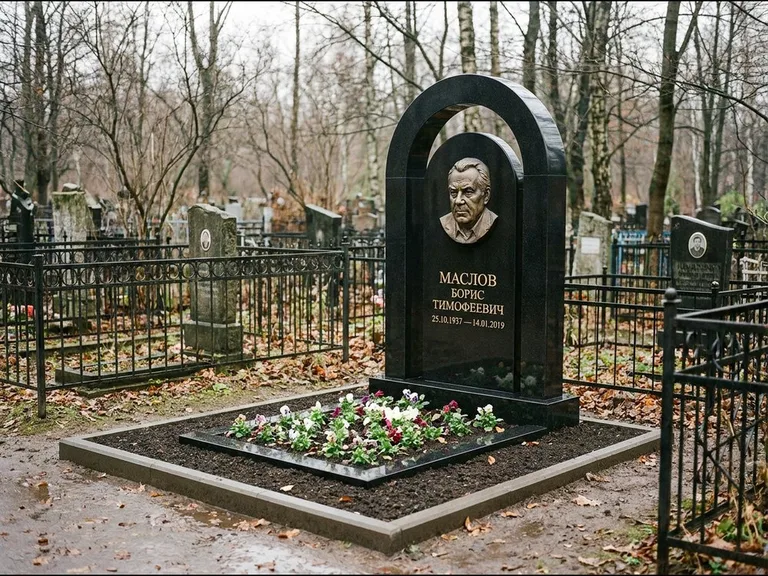 Памятник с барельефом — выполненная работа 23 в Краснодаре