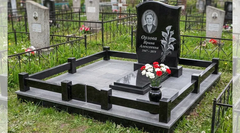 Памятник с гравировкой калл — выполненная работа «Орлова» в Краснодаре