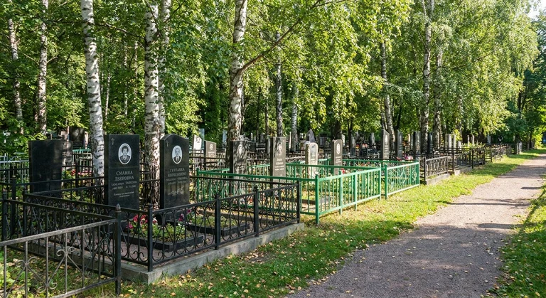 Заельцовское кладбище в Новосибирска