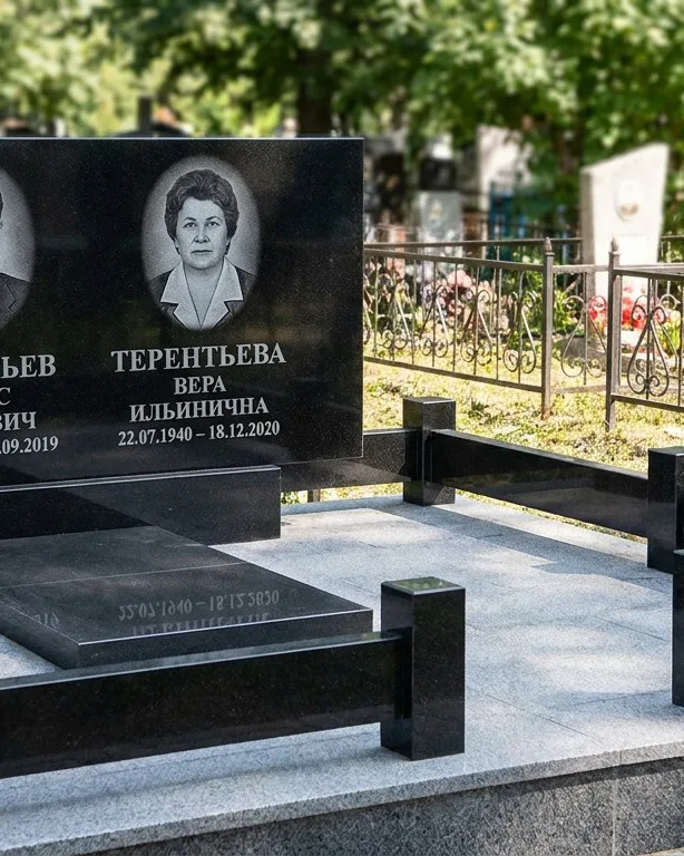 Премиум памятник под ключ с золочёной гравировкой в Краснодаре