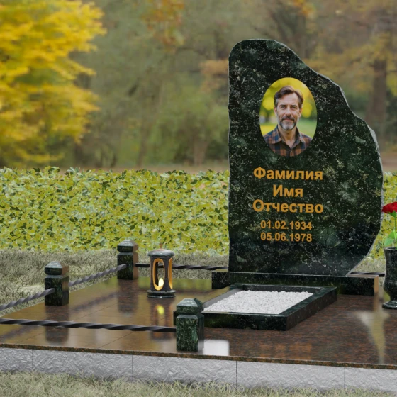 Гранитный памятник-скала с кованой оградой, гранит Балтик грин, вид 4